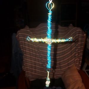 Wired cross